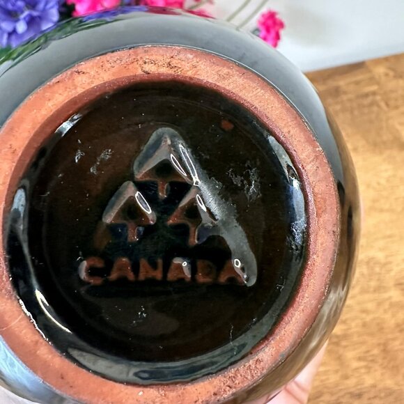 Blue Mountain Pottery Canada Green Drip Glaze Vase Vintage Mid Century Decor - Picture 6 of 6